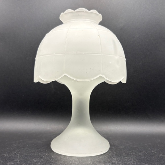 Vintage Satin Frosted Glass Pedestal Fairy Lamp Fairy Light Candle Holder Decor - Picture 3 of 10